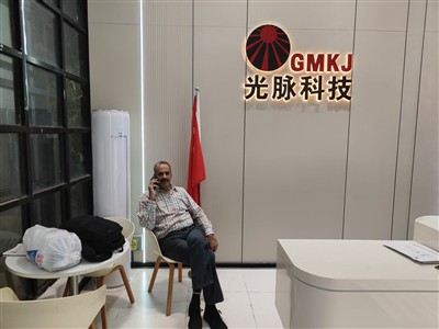 Pakistanlı Müşteri Bay Ijaz, Shenzhen'deki GMKJ Fabrikasını Ziyaret Etti